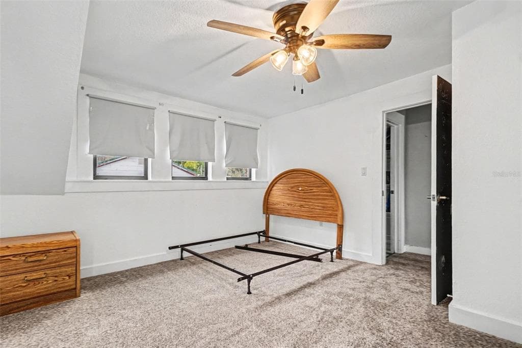 55316 CLAIRE STREET photo 18