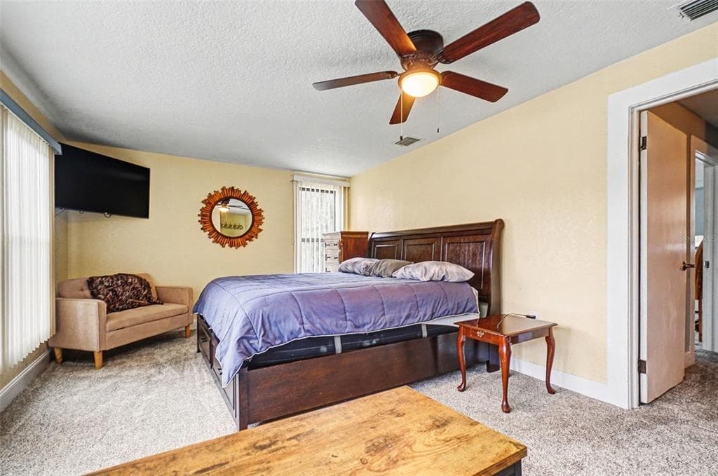 55316 CLAIRE STREET photo 15