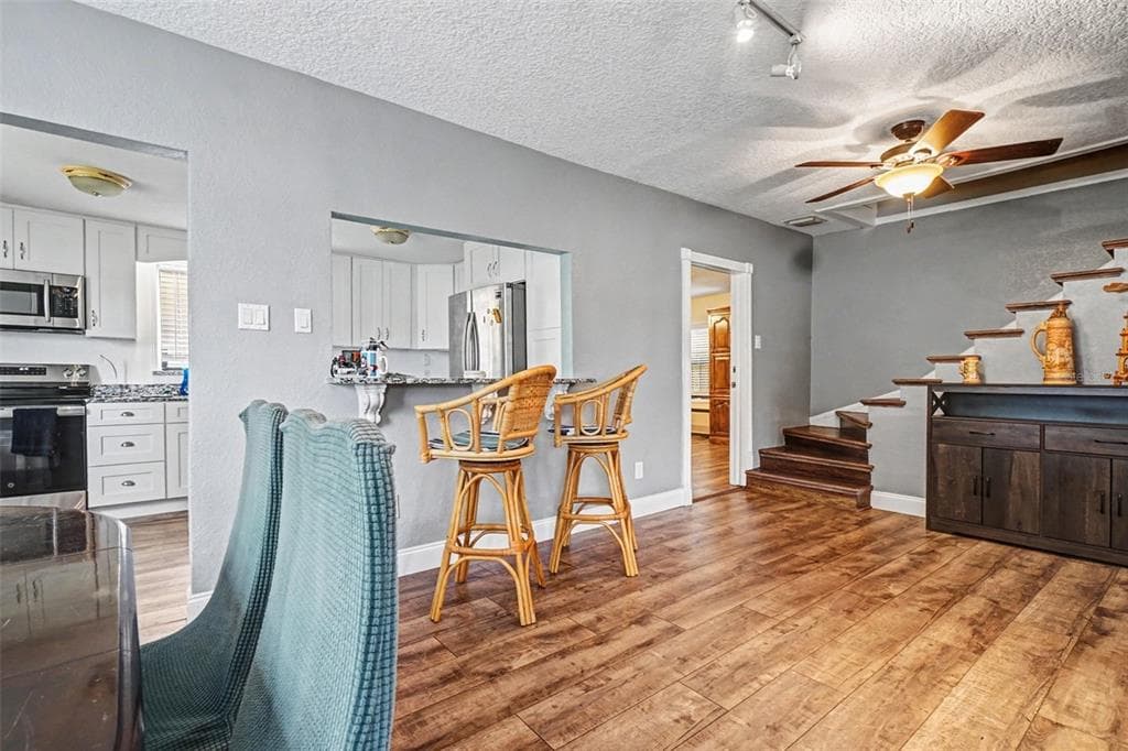 55316 CLAIRE STREET photo 8
