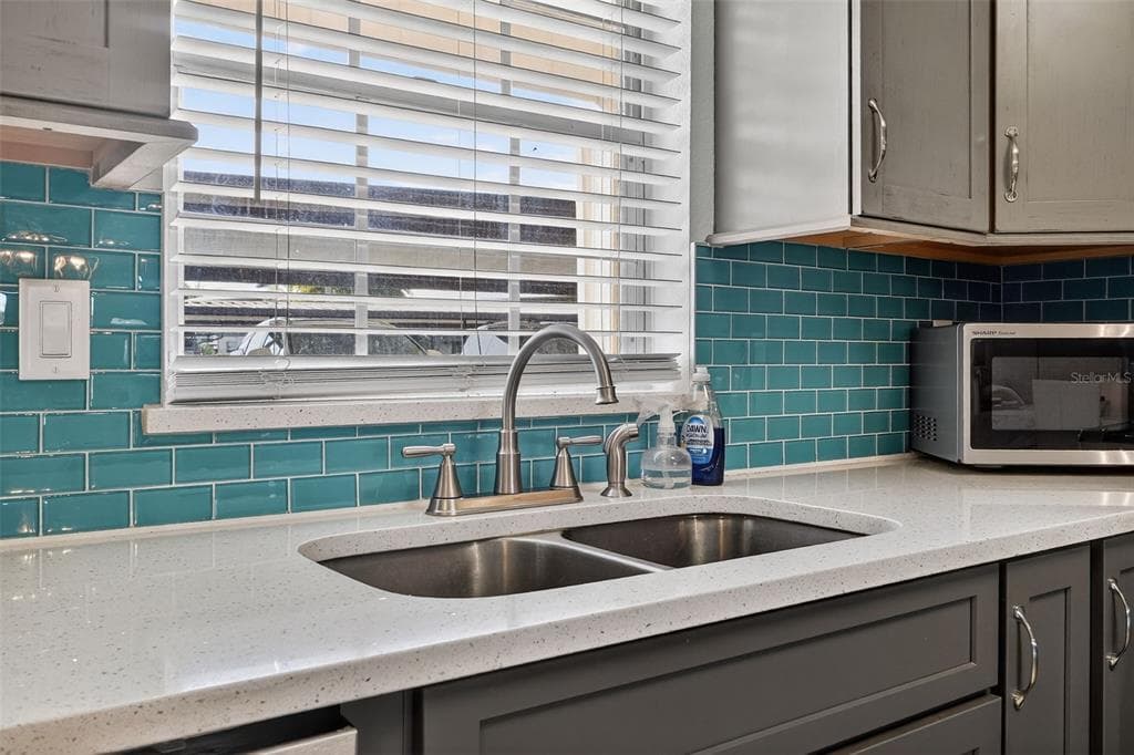 1640 JUNO TRAIL 102A photo 18