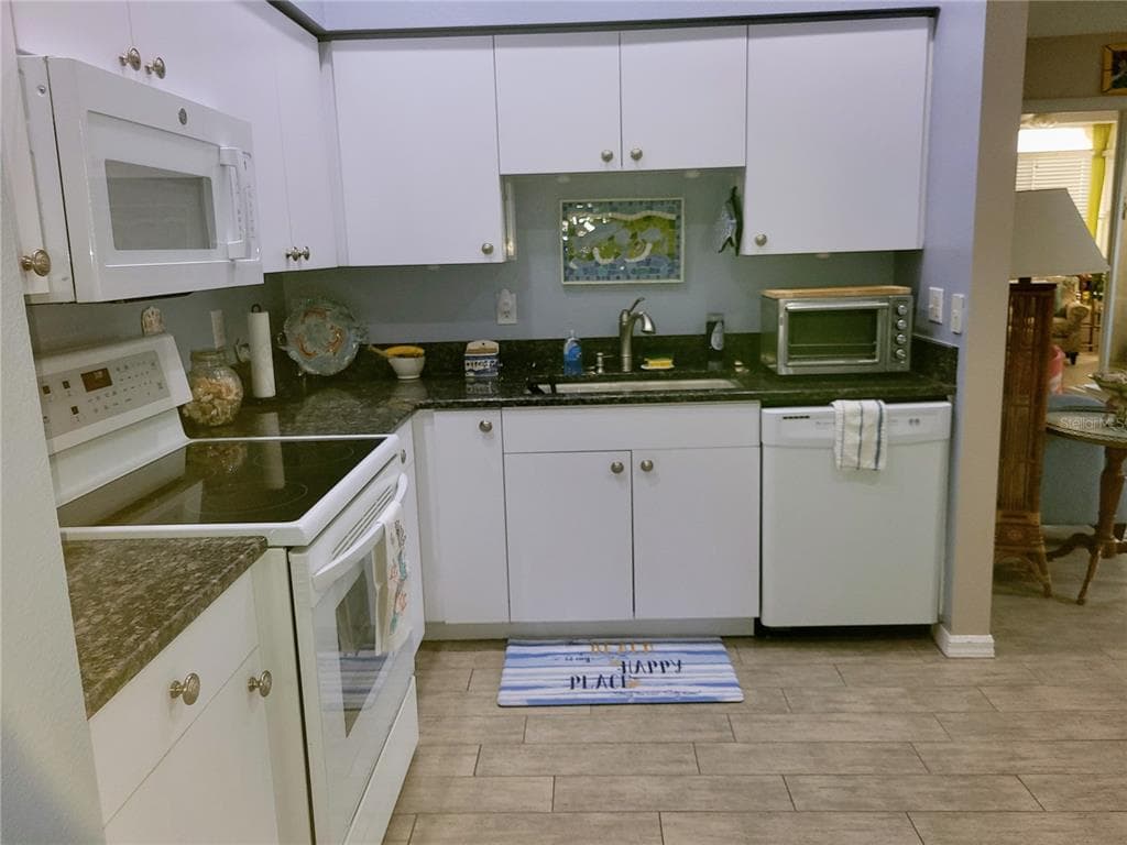 834 TREMONT GREENS LANE 137 photo 11