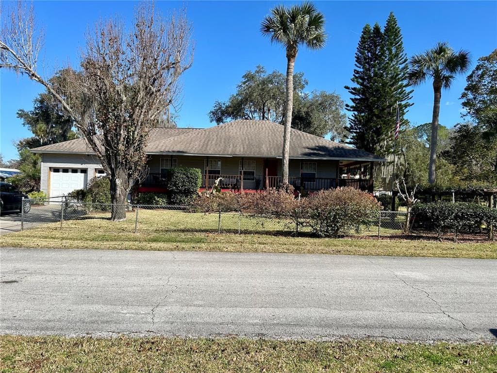 55730 HOLIDAY  CIRCLE 1