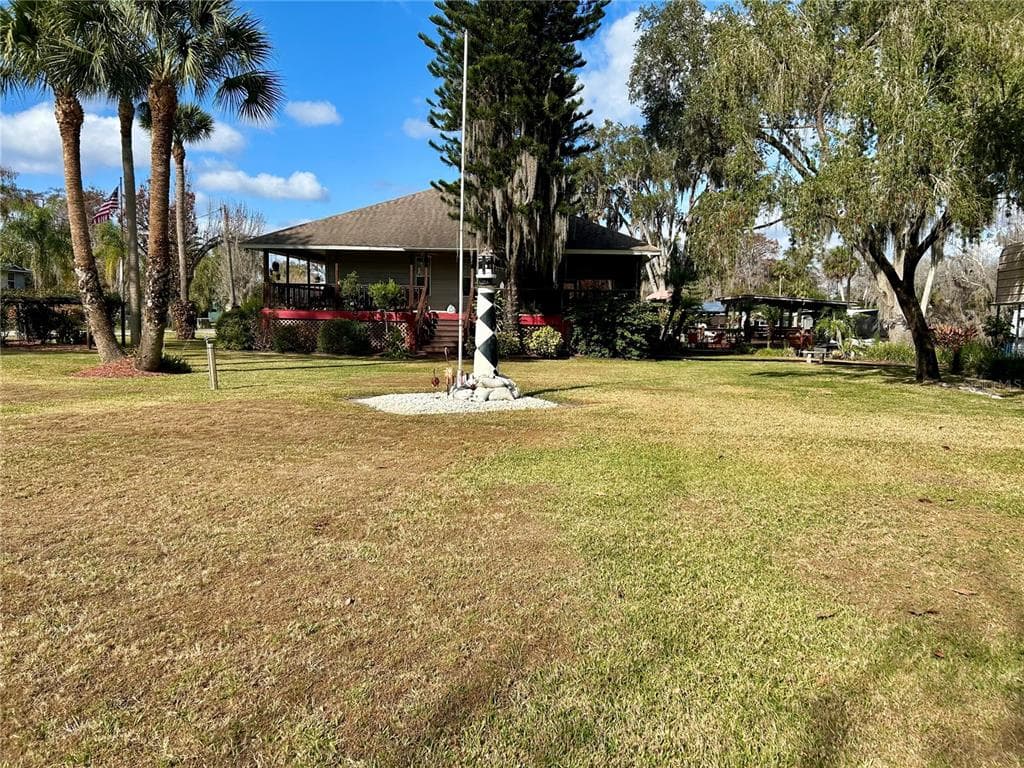 55730 HOLIDAY  CIRCLE 5