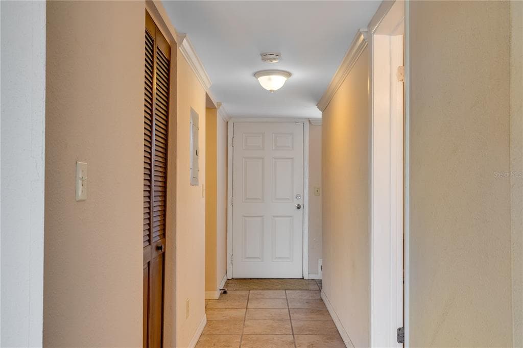 6315 NEWTOWN CIRCLE 15B3 photo 12