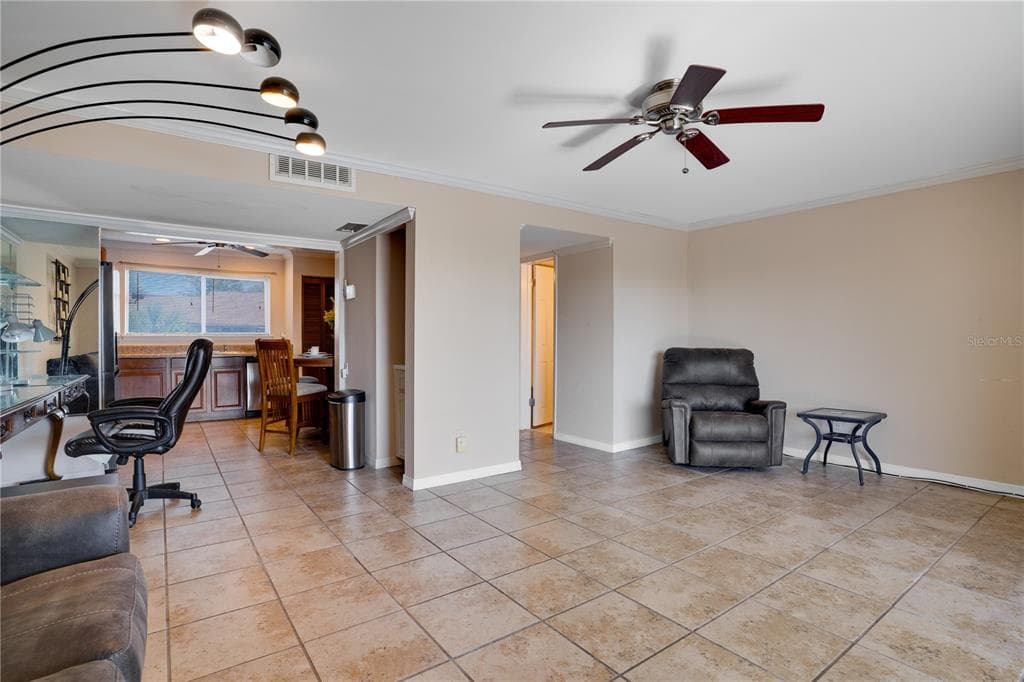 6315 NEWTOWN CIRCLE 15B3 photo 9