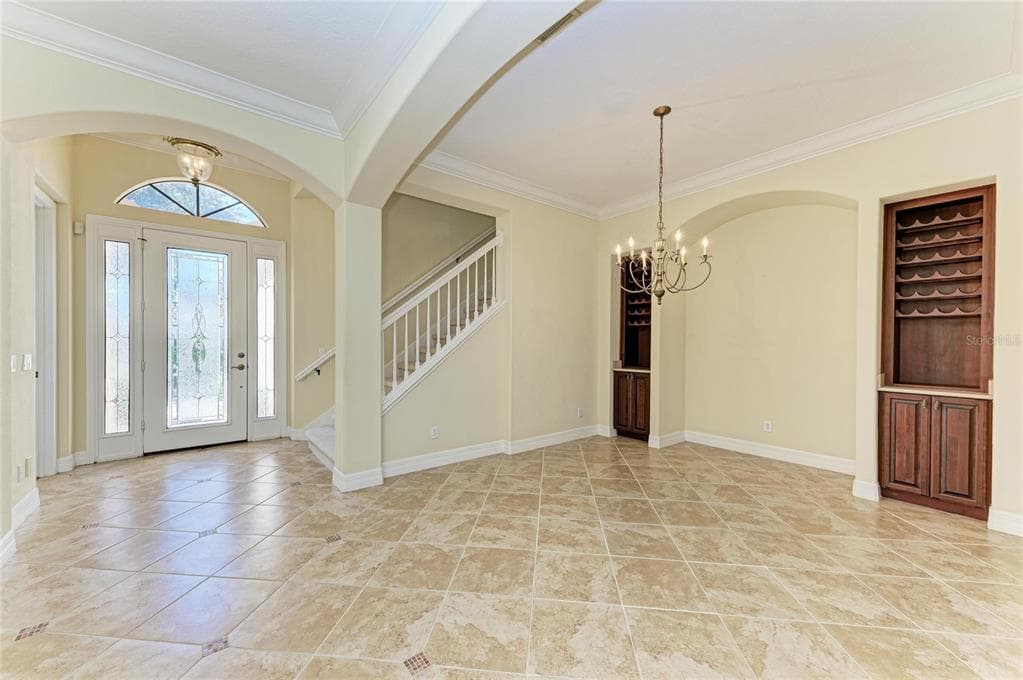 650 CRANE PRAIRIE WAY photo 9