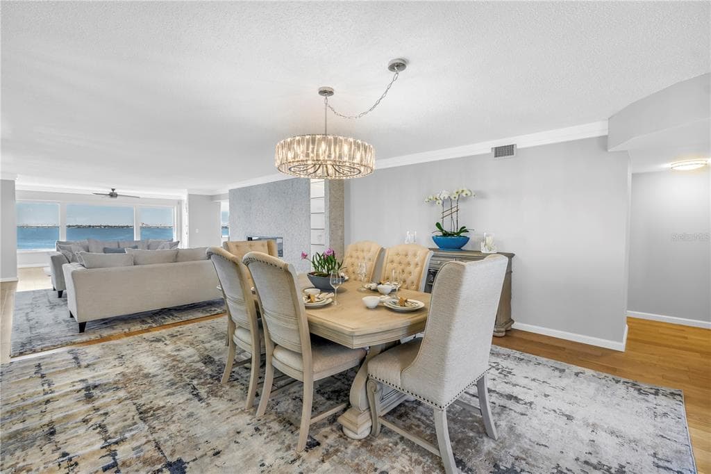 6020 SHORE BOULEVARD S 712 photo 15