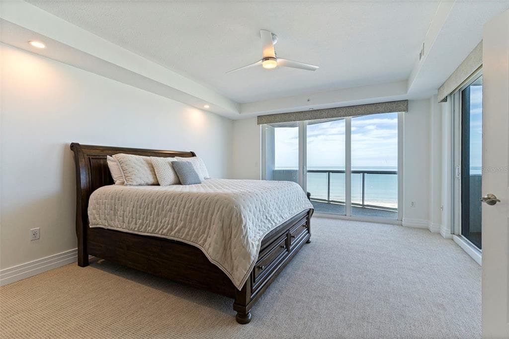 1350 GULF BOULEVARD 704 photo 16