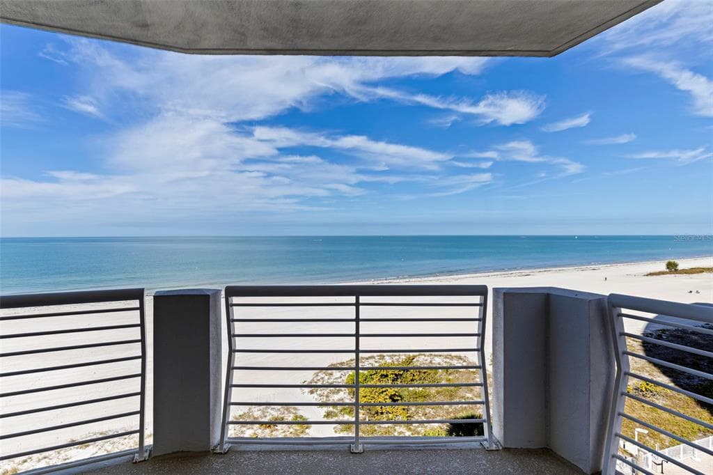 1350 GULF BOULEVARD 704 photo 15