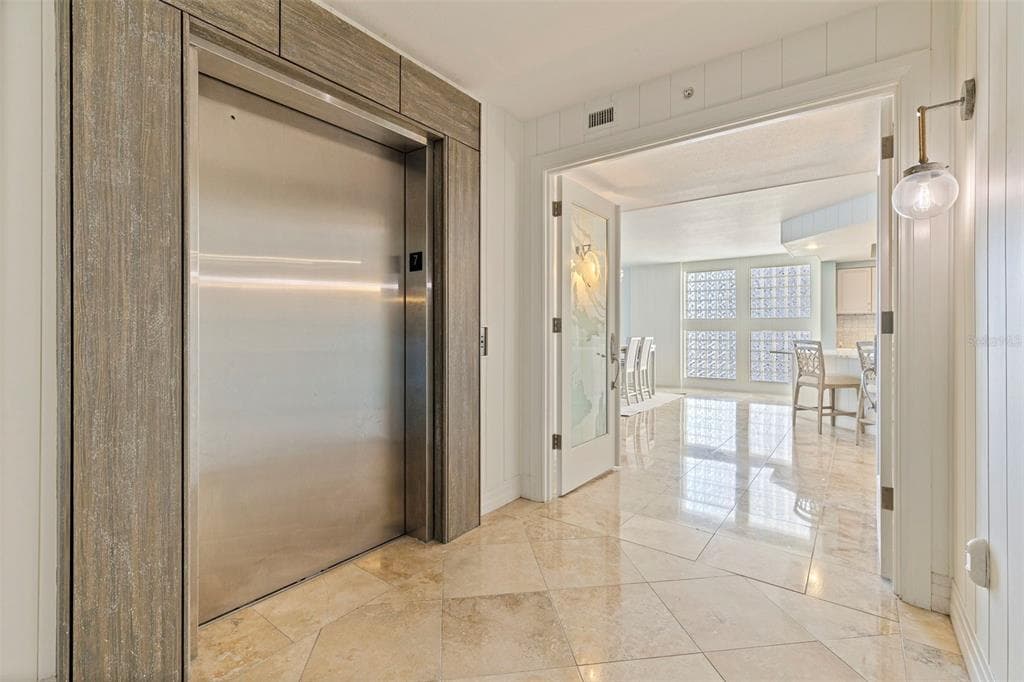 1350 GULF BOULEVARD 704 photo 4