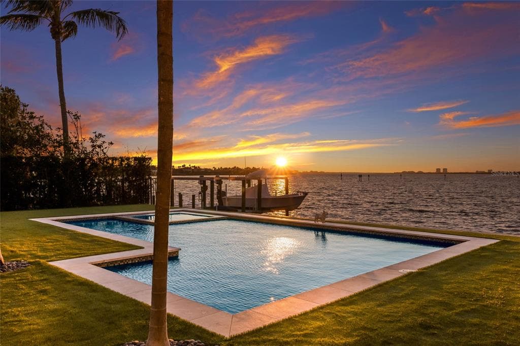 628 REGATTA WAY 5