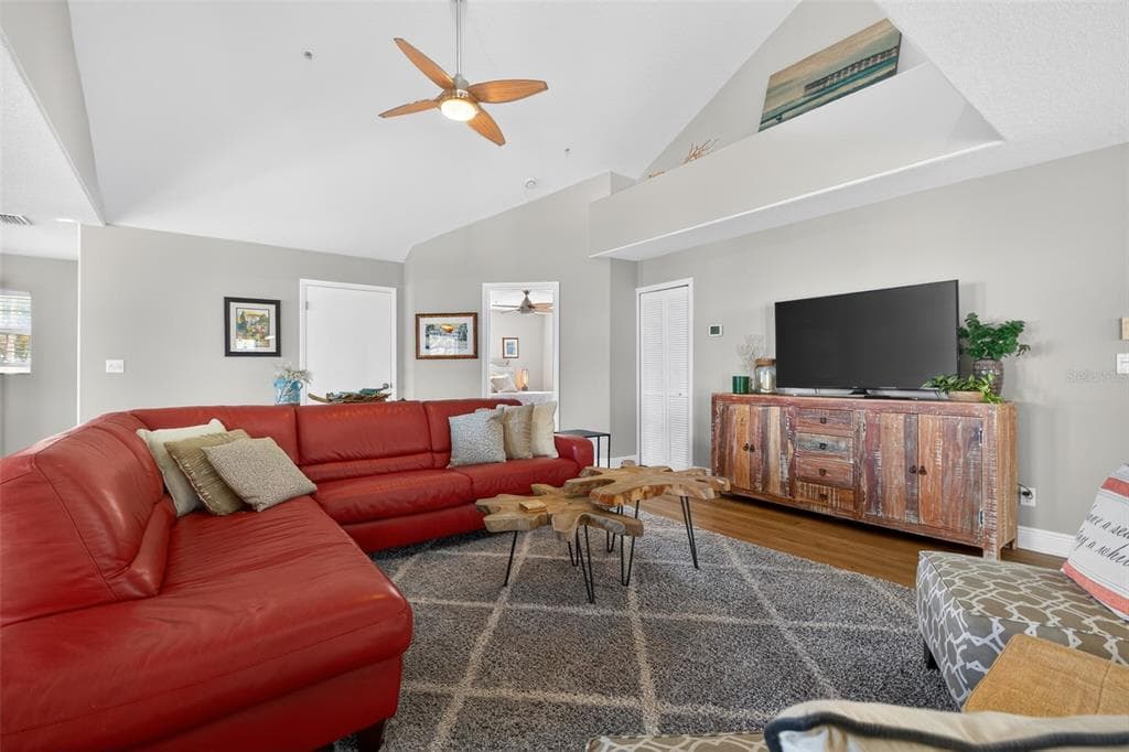 1902 ARROWHEAD DRIVE NE photo 20