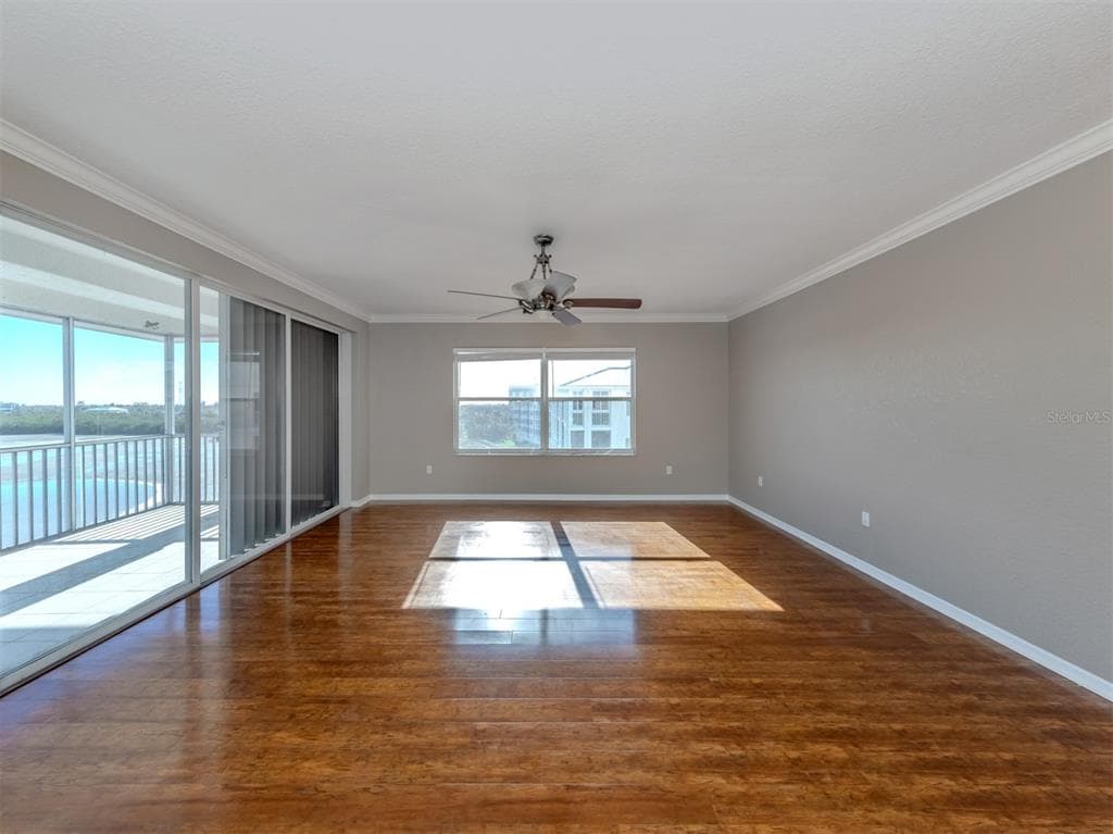200 HARBOR WALK DRIVE 155 photo 13