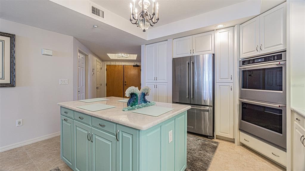 1370 GULF BOULEVARD 703 photo 6