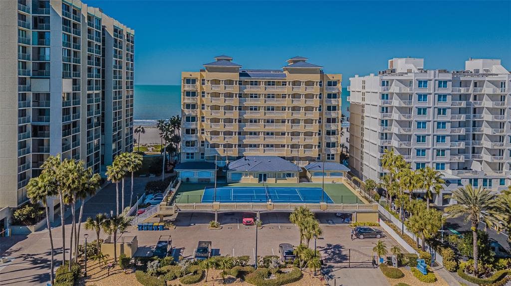 1370 GULF BOULEVARD 703 photo 1