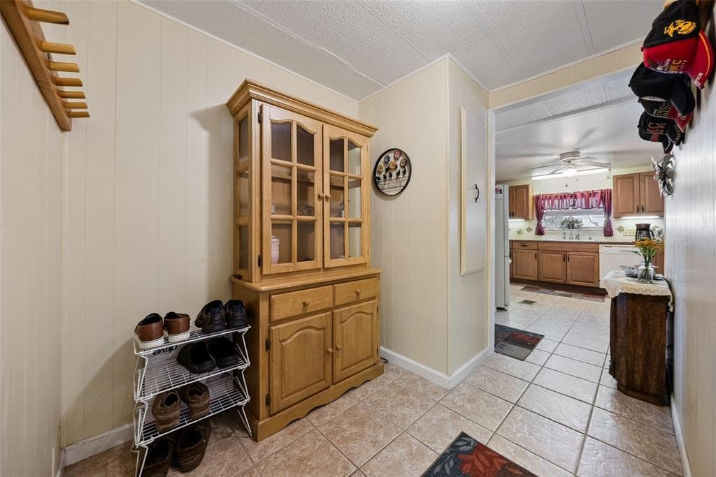 121 BONNIE DRIVE photo 8