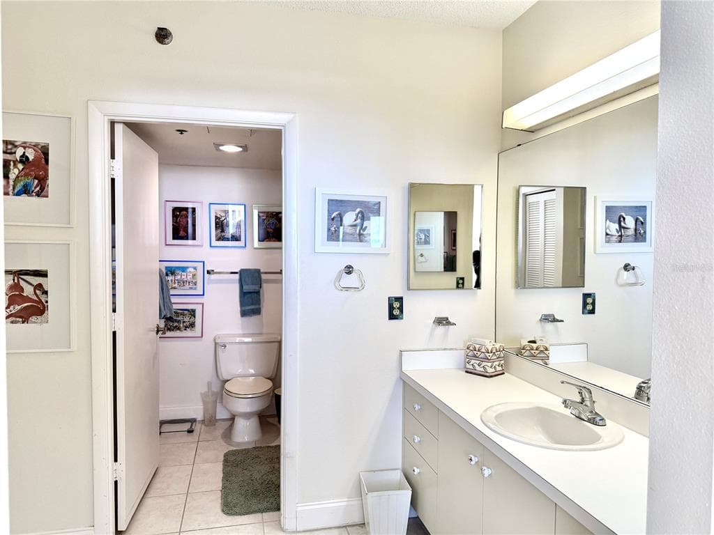 1105 GULF OF MEXICO DRIVE 401 photo 12