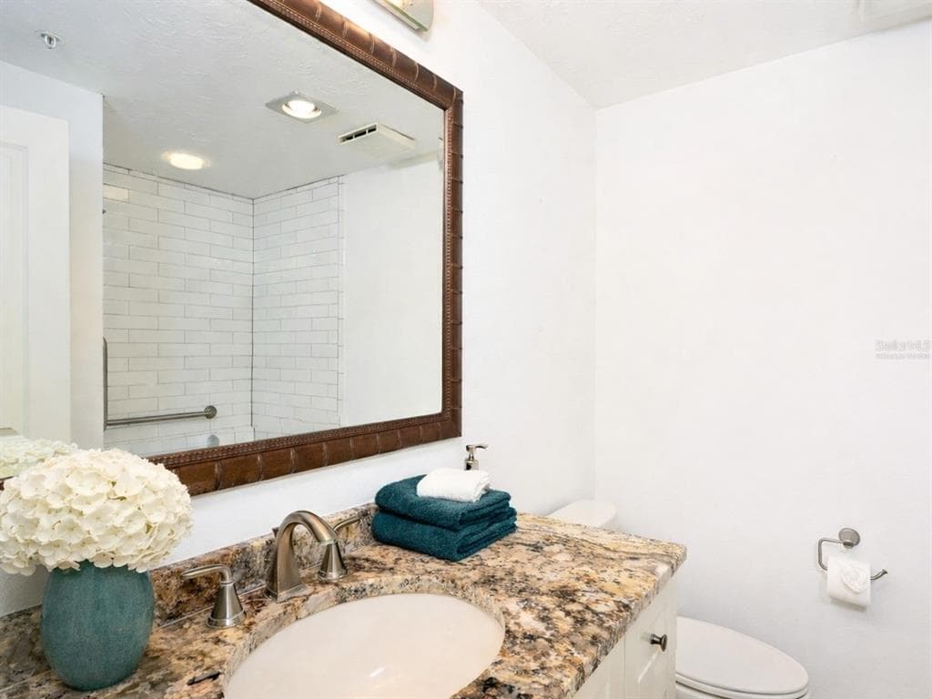 1255 N GULFSTREAM AVENUE 1106 photo 23