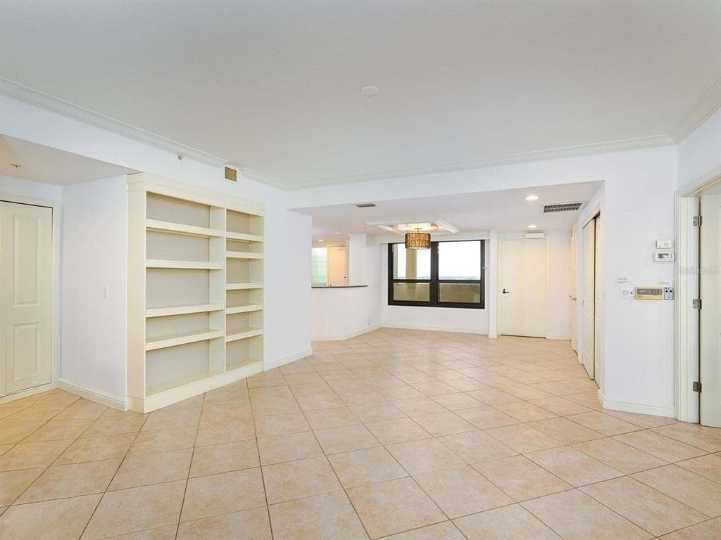 1255 N GULFSTREAM AVENUE 1106 photo 10