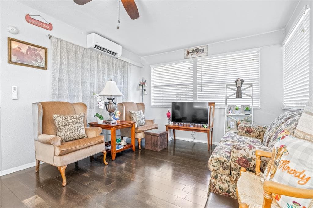 4742 CYPRESS DRIVE 3