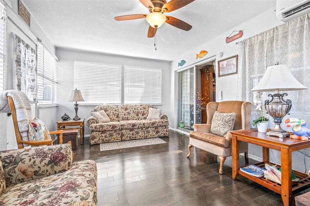 4742 CYPRESS DRIVE 4
