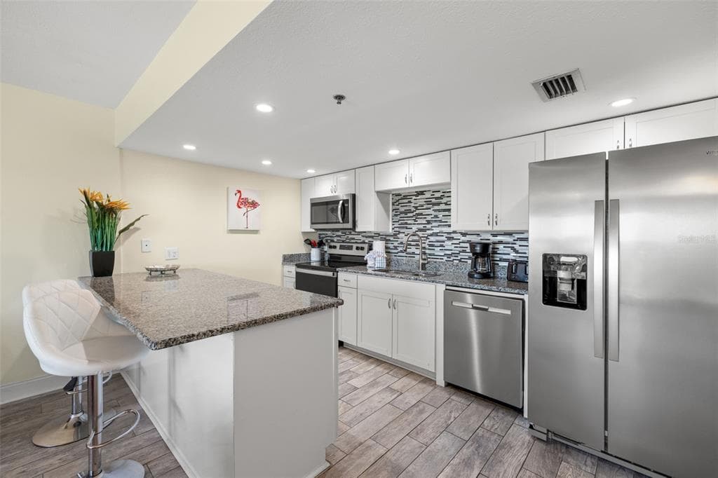 18610 GULF BOULEVARD #709 4