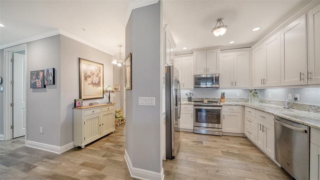 7910 34TH AVENUE W 203 photo 17