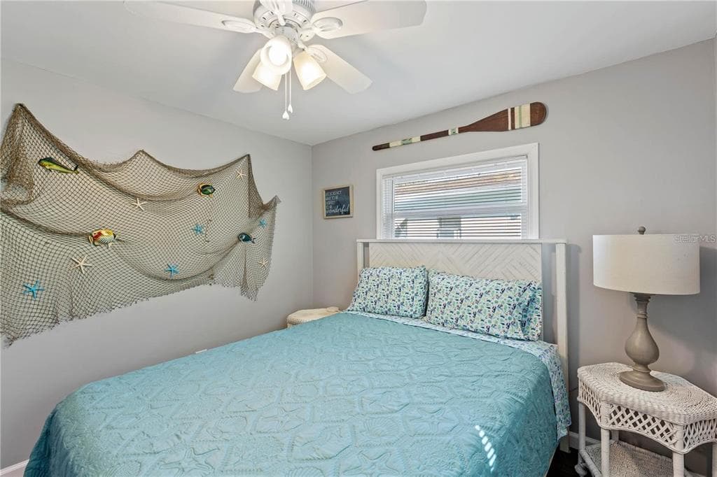 6051 COLONY CIRCLE photo 23