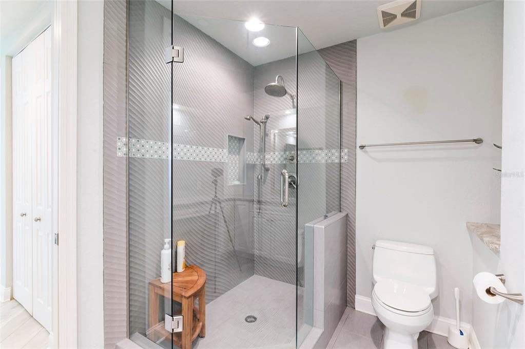 1170 GULF BOULEVARD 2203 photo 24