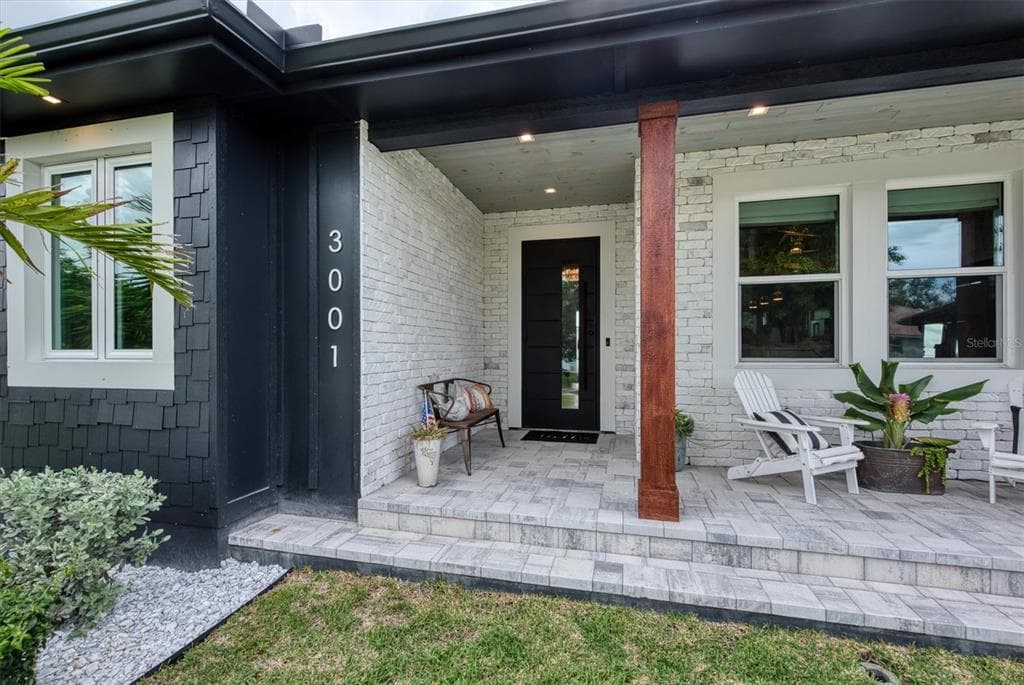 3001 BANYAN WAY photo 7