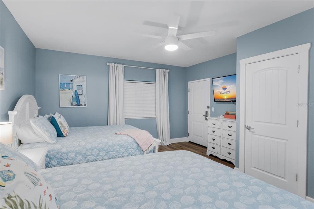 399 2ND STREET 215 photo 24