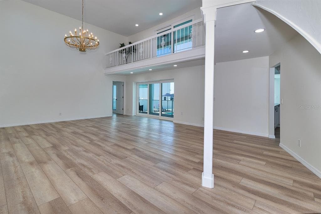 451 PALM ISLAND NE photo 8
