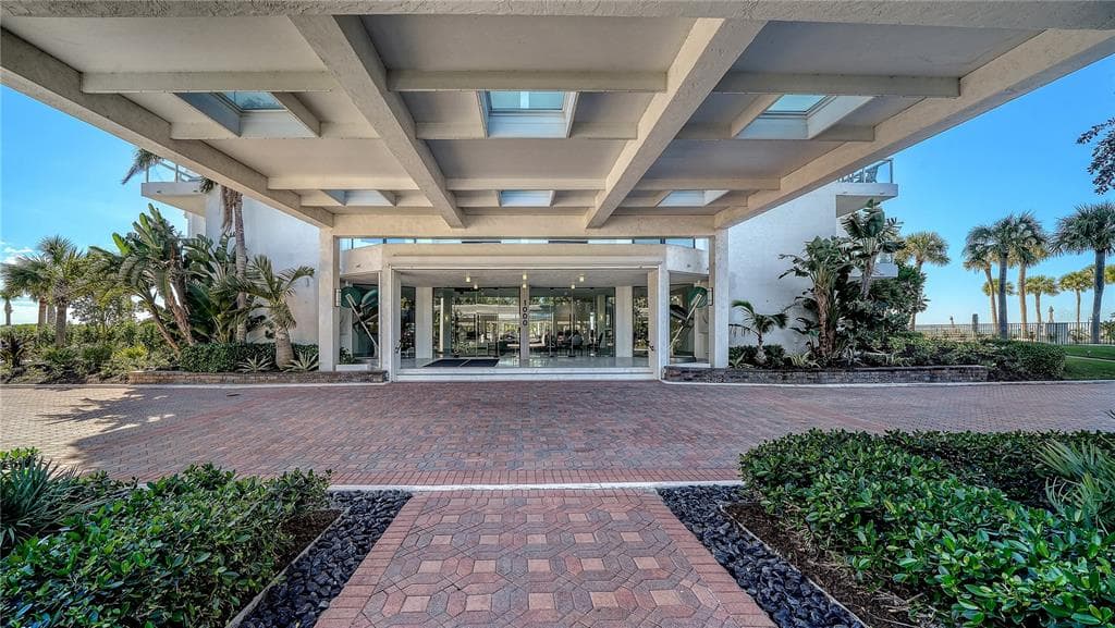 1000 LONGBOAT CLUB ROAD 403 photo 19