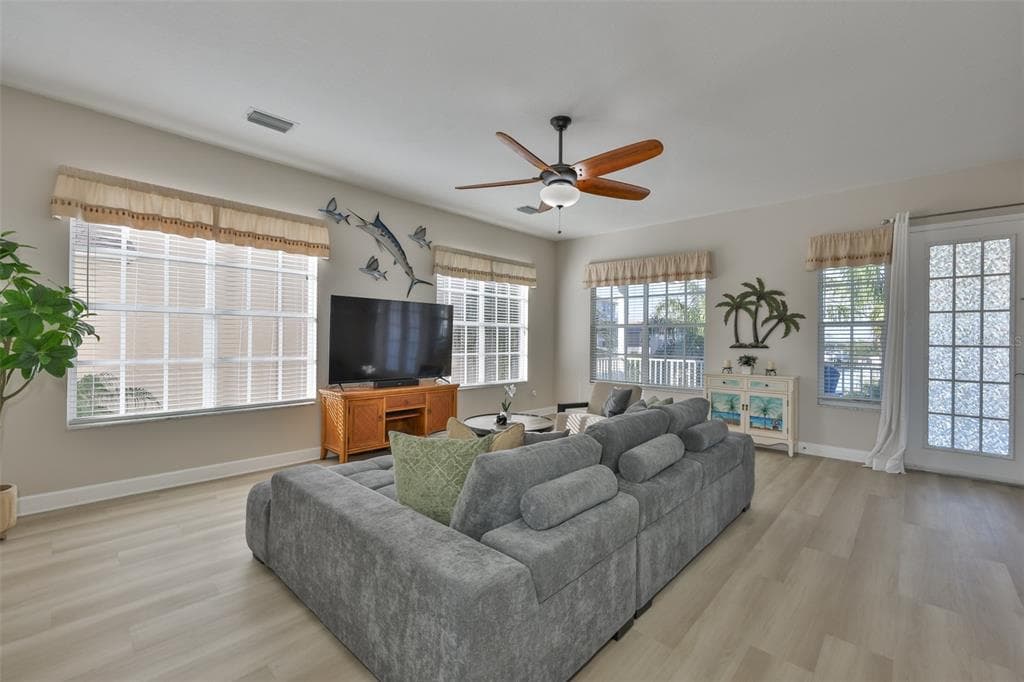 6026 SEASIDE DRIVE 5