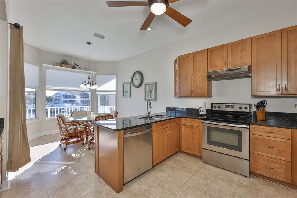6026 SEASIDE DRIVE 4