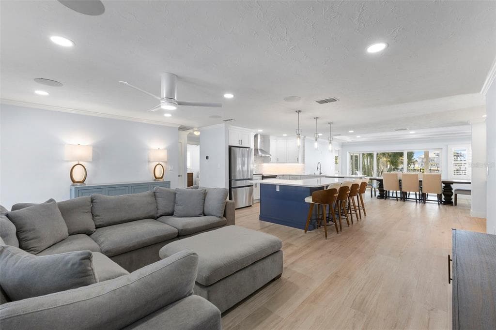 312 WESTWINDS DRIVE 2