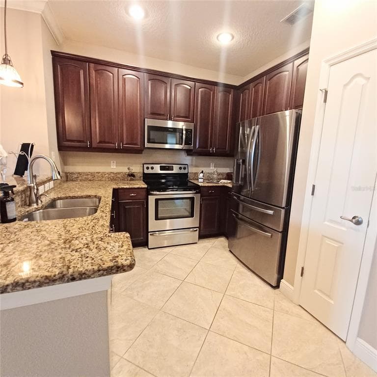 80 S RIVERVIEW BEND S 822 photo 20