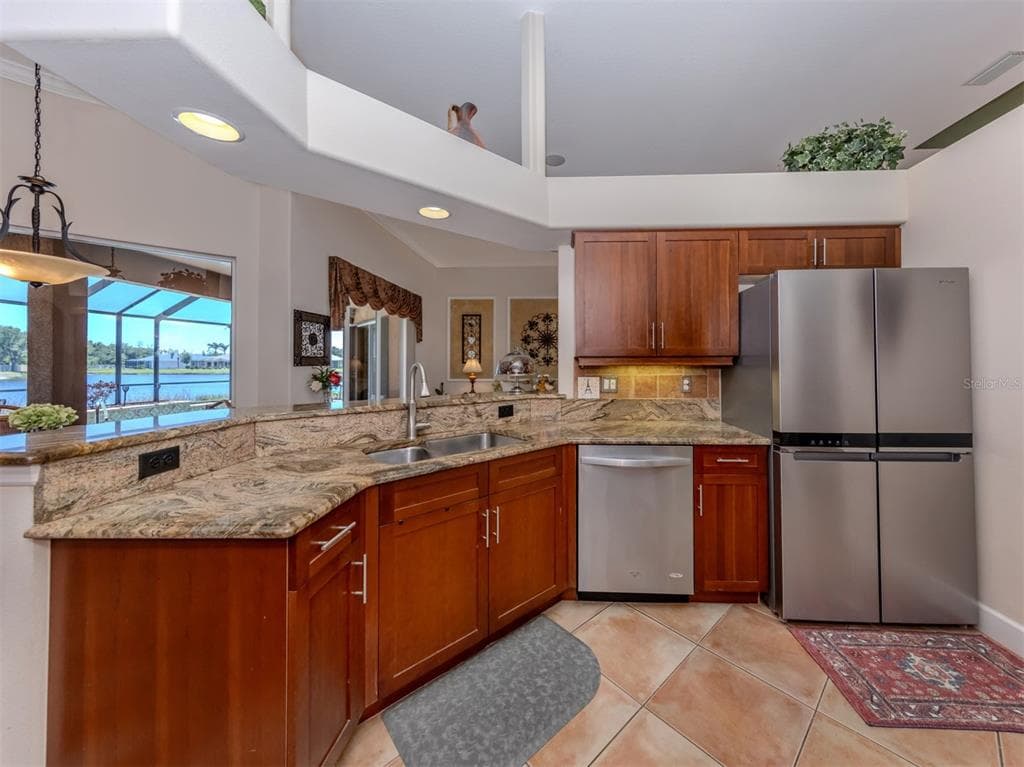 148 WADING BIRD DRIVE photo 14