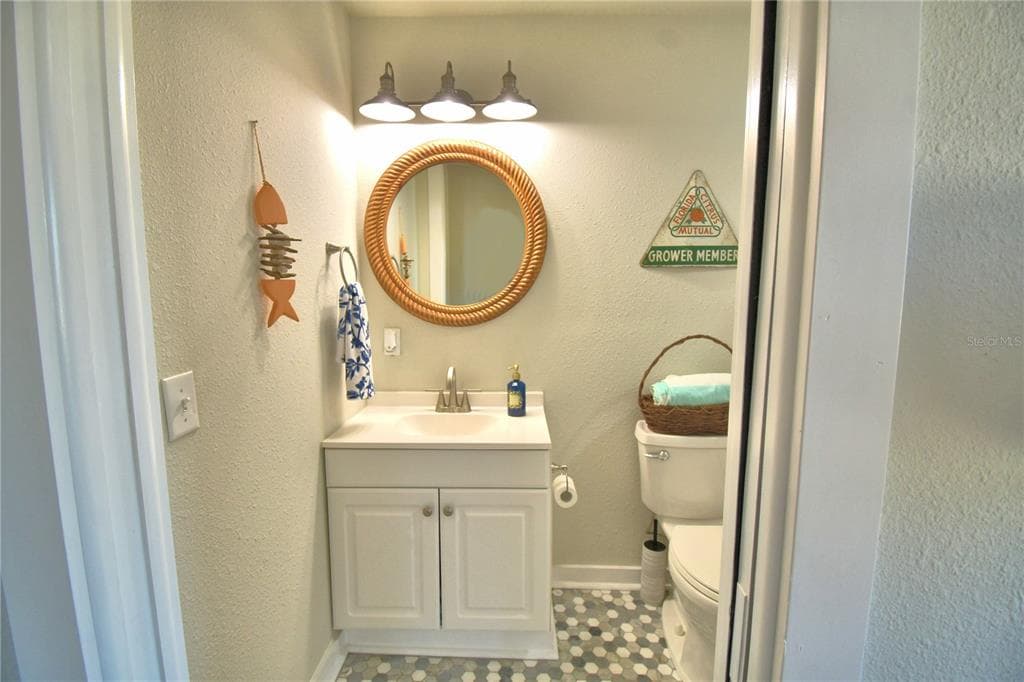 1173 S LAKE REEDY BOULEVARD photo 20