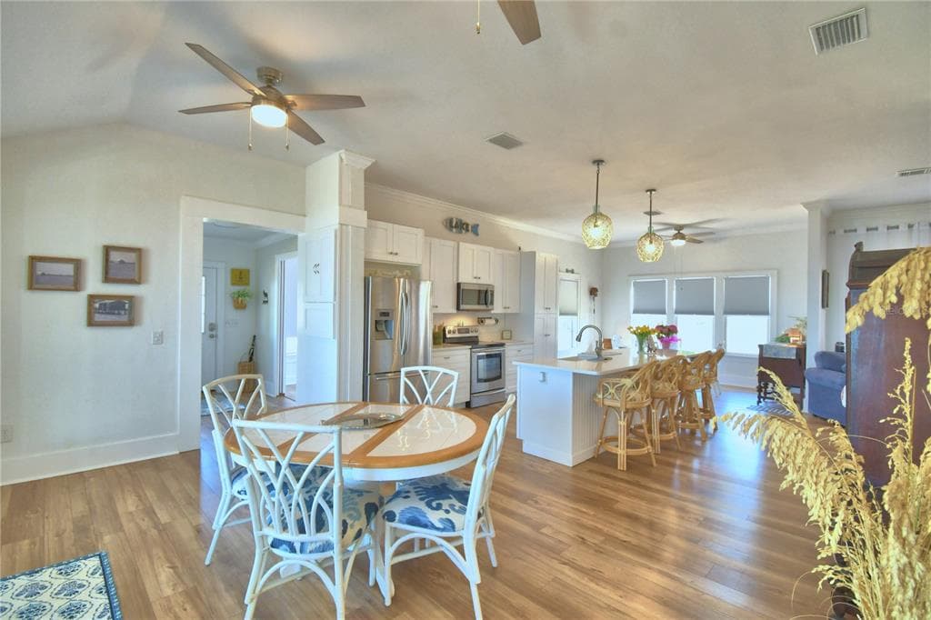 1173 S LAKE REEDY BOULEVARD photo 24