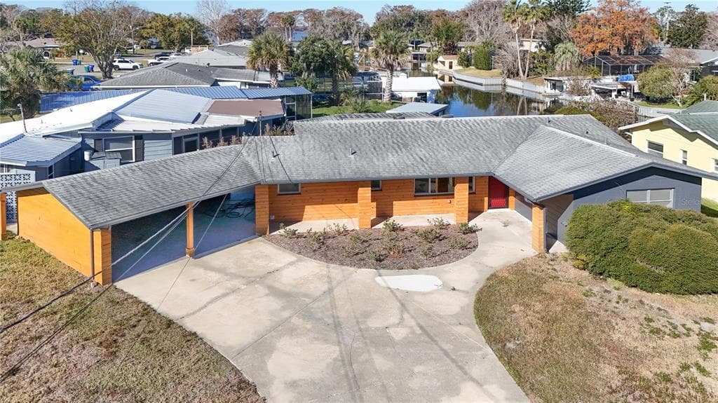 1503 CANAL COURT 4