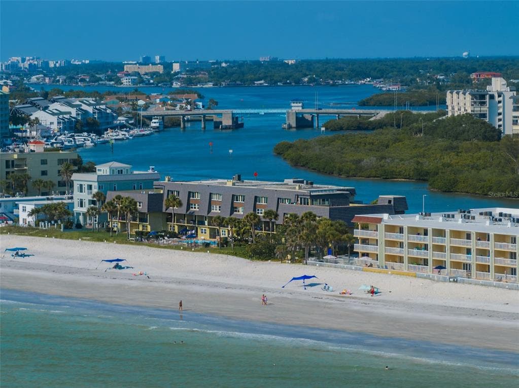 60 GULF BOULEVARD 201 photo 7