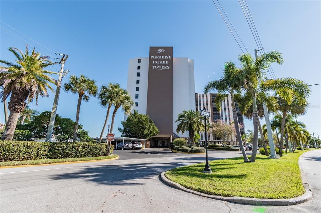 10355 PARADISE BOULEVARD #711 2