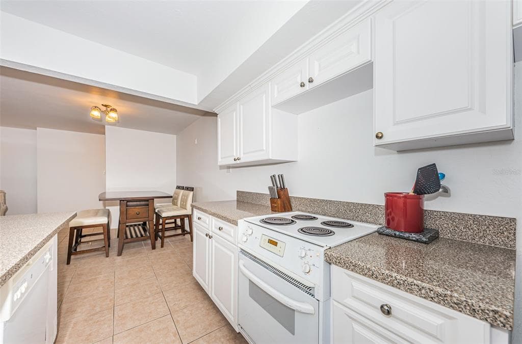 10355 PARADISE BOULEVARD 711 photo 16