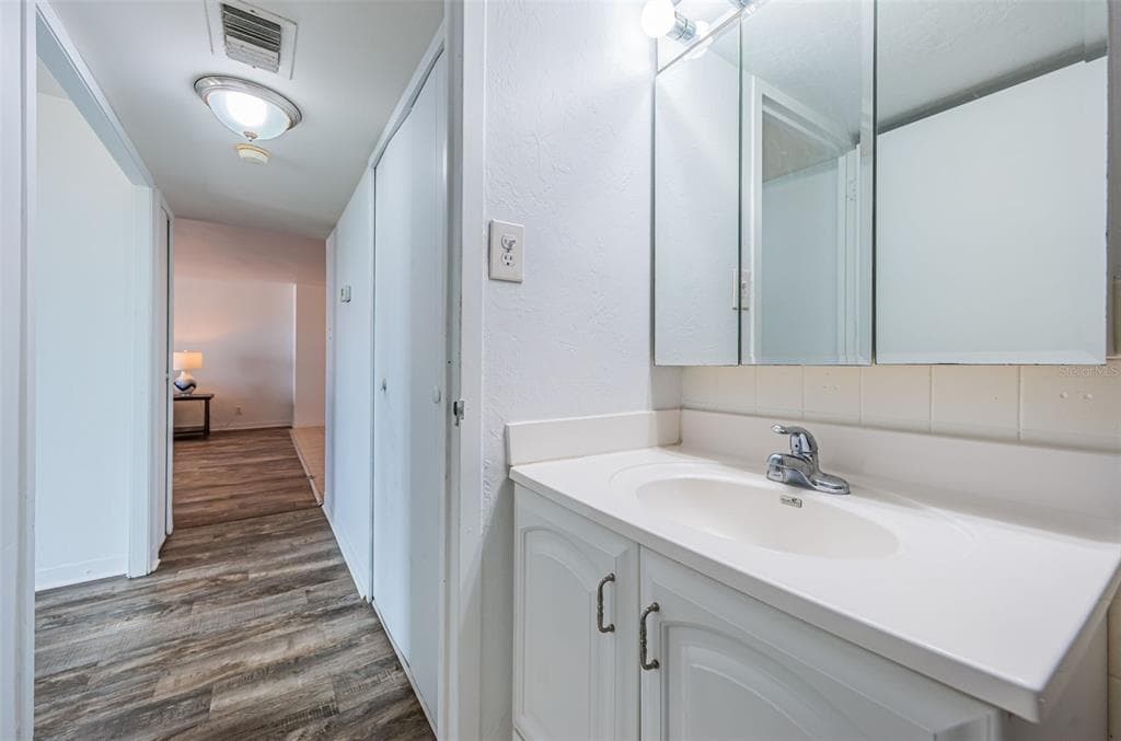 10355 PARADISE BOULEVARD 711 photo 24