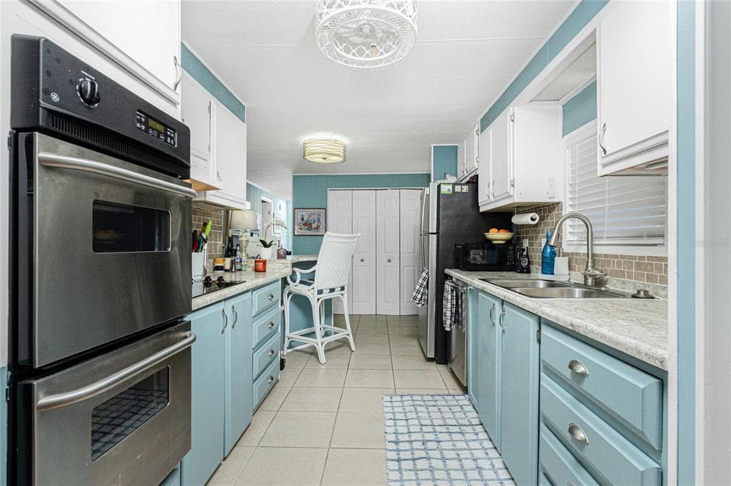 1300 SANDERLING DRIVE photo 14