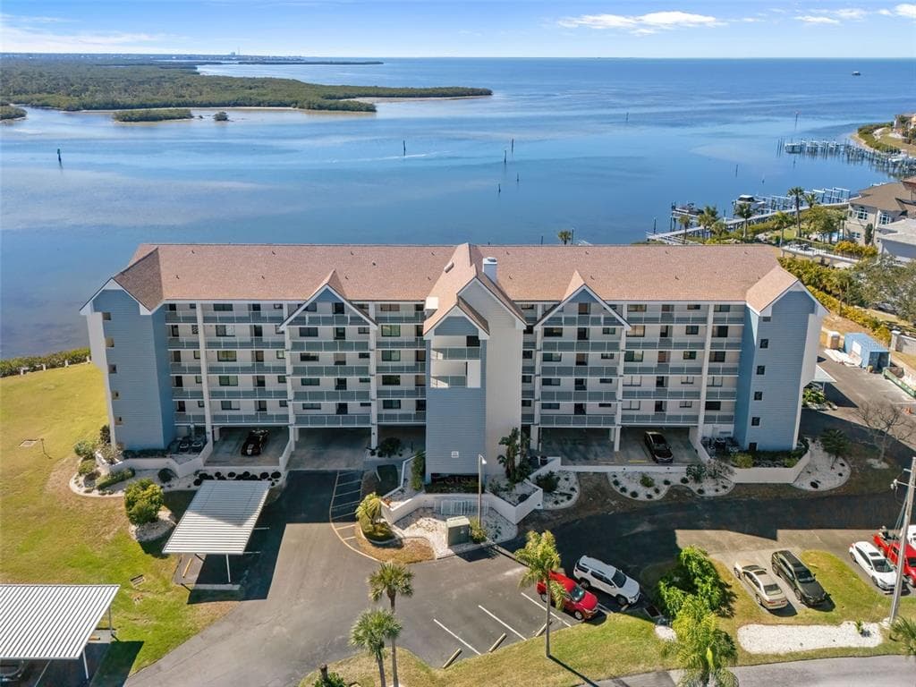 4550 BAY BOULEVARD 1211 photo 2
