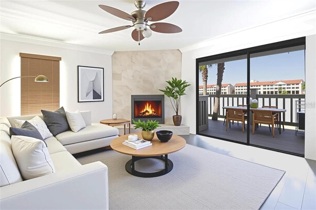 12140 CAPRI CIRCLE S 709 photo 8