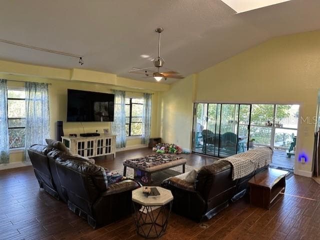 734 WEEDON DRIVE NE 5