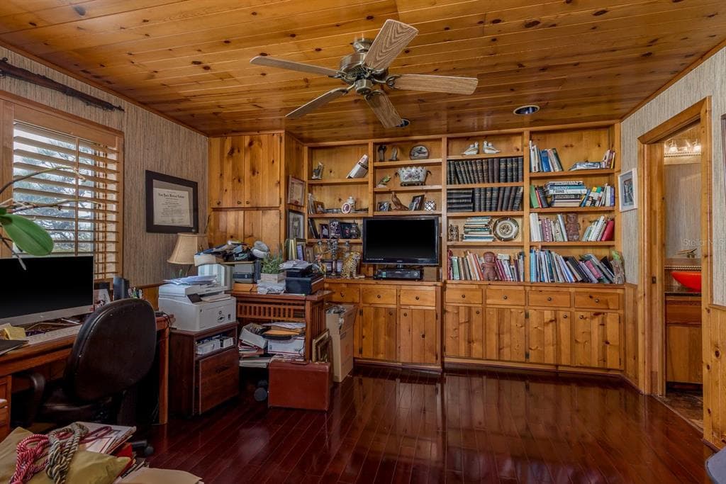 600 SOUNDVIEW DRIVE photo 25